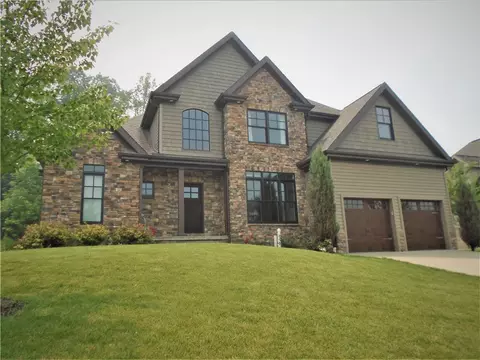 162 Eric Dr, Beaver, PA 15009