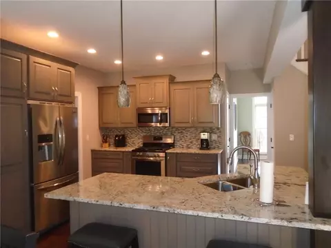 162 Eric Dr, Beaver, PA 15009 photo 8