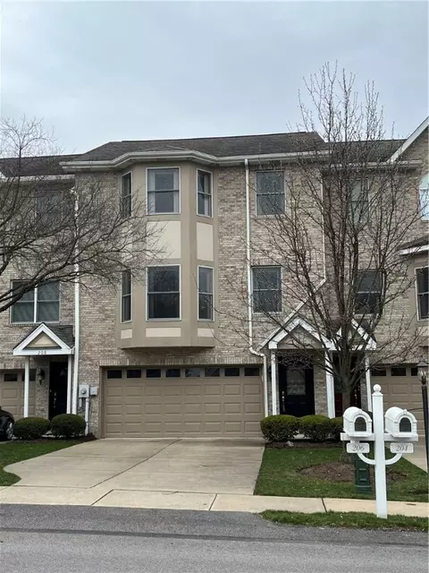 206 Pappan Dr, Imperial, PA 15126