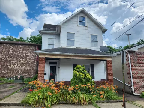 304 Market St, Freeport, PA 16229