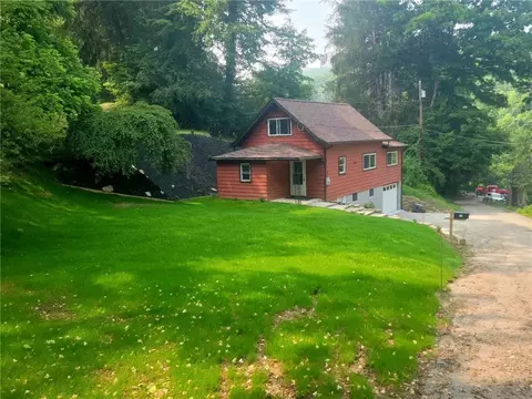 38 Terrace Dr, Charleroi, PA 15022