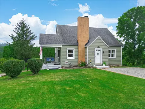 375 Franklin Farms Rd, Washington, PA 15301