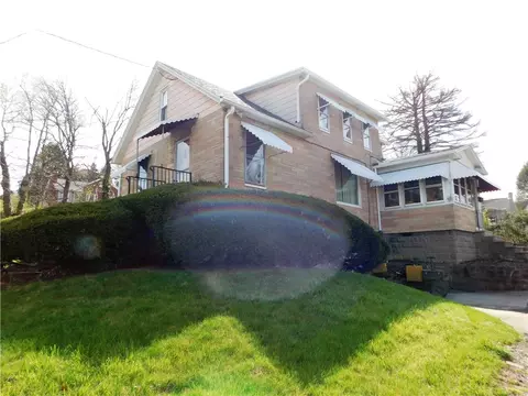 18 Brown St, Uniontown, PA 15401