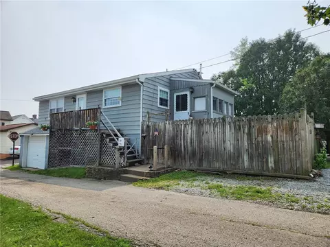 55 W Rega Way, Mount Pleasant, PA 15666