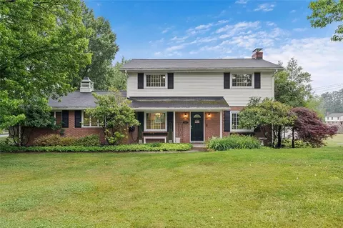 114 Hamilton Dr, Sewickley, PA 15143