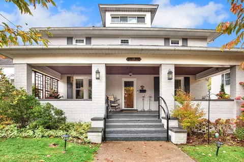 119 E Vincent St, Ligonier, PA 15658