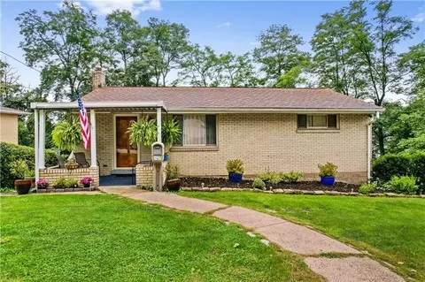 146 Lilmont Dr, Pittsburgh, PA 15218