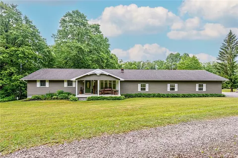 413 Covered Brg, Rockwood, PA 15557