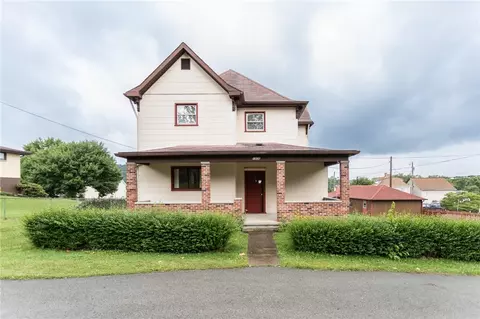 1906 S Pittsburgh St, Connellsville, PA 15425