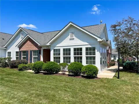 2002 Sonoma Valley Dr, Renfrew, PA 16053