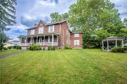 109 Lincoln St, Uniontown, PA 15401