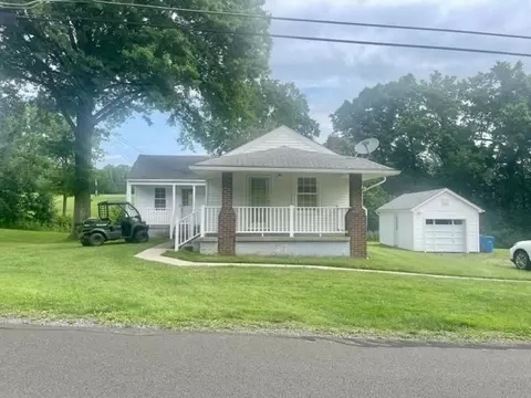 327 Gardner Center Rd, New Castle, PA 16101
