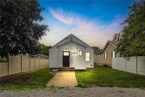 403 Golf Ave, Ellwood City, PA 16117