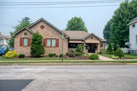 119 W Grandview Ave, Zelienople, PA 16063