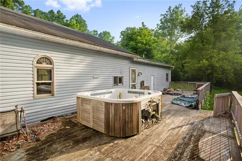 603 Lowber Rd, Irwin, PA 15642 photo 6