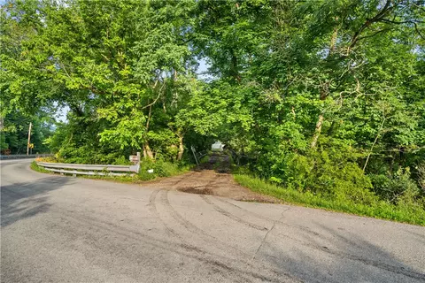 603 Lowber Rd, Irwin, PA 15642 photo 8
