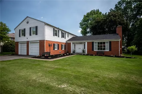 1754 Mcdowell St, Sharon, PA 16146