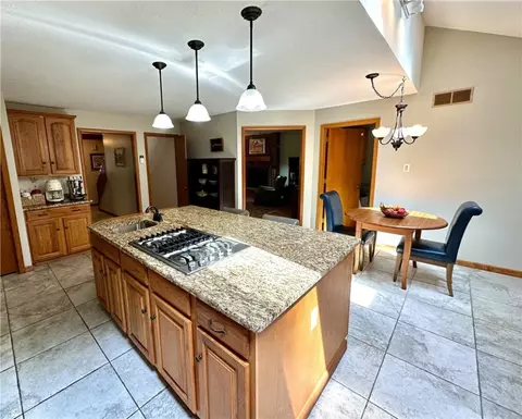 8184 Streamside Dr, Pittsburgh, PA 15237 photo 8