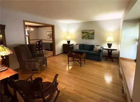 8184 Streamside Dr, Pittsburgh, PA 15237 photo 12