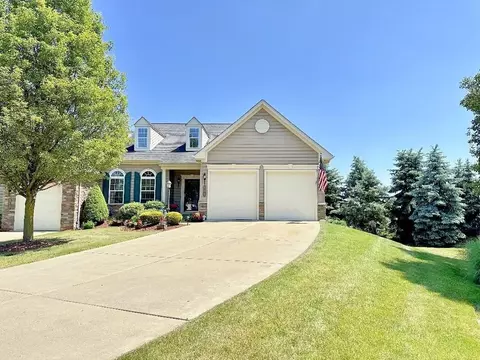 500 Azalea Ln, Bridgeville, PA 15017