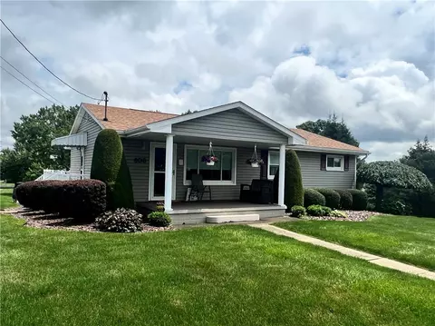 809 S Cascade St, New Castle, PA 16101