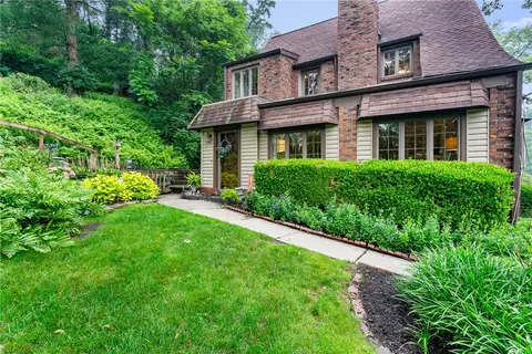 312 Washington Rd, Forest Hills, PA 15221