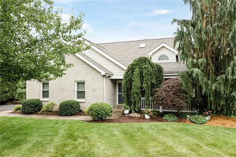 8113 Palomino Dr, Bridgeville, PA 15017