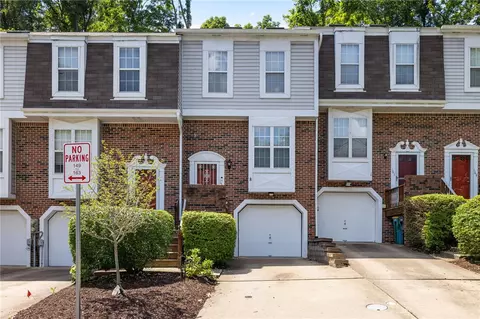 159 Spruce Ct, Pittsburgh, PA 15229