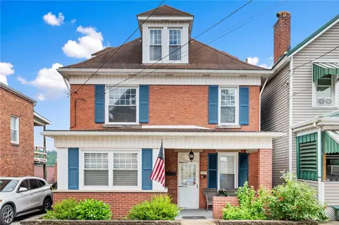 105 W 8th Ave, Tarentum, PA 15084