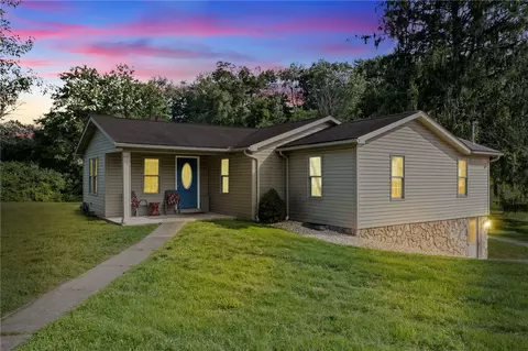 113 Evergreen Rd, Trafford, PA 15085