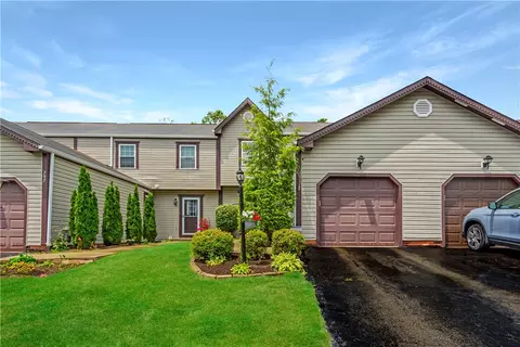 755 Sunset Cir, Cranberry Township, PA 16066