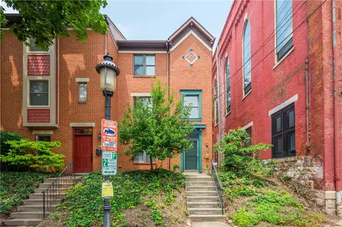 432 Lockhart St, Pittsburgh, PA 15212