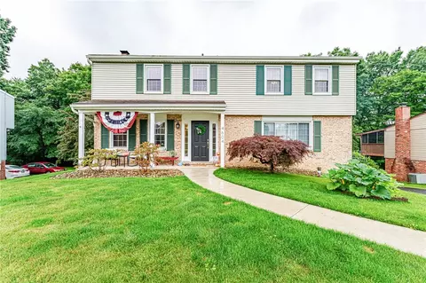 4604 Woodlake Dr, Allison Park, PA 15101