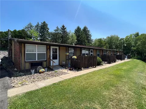 1034 Phillips St, Baden, PA 15005