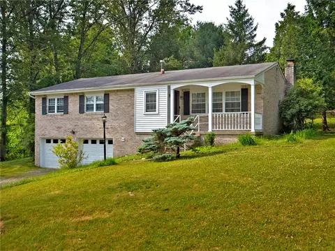 4313 Trouthaven Dr, Murrysville, PA 15668