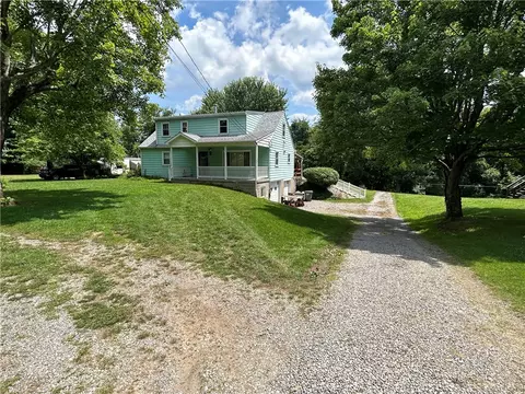 111 Iseman Rd, Freeport, PA 16229
