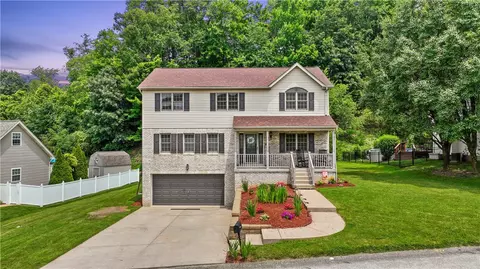 17 Heritage Ct, Delmont, PA 15626