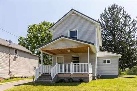 2153 Martha St Ext, New Castle, PA 16101