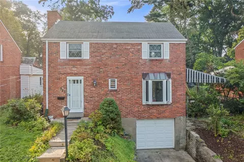 713 Crystal Dr, Pittsburgh, PA 15228