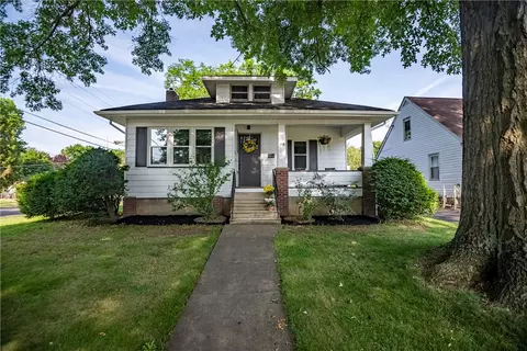 119 Dougherty Ave, Sharon, PA 16146