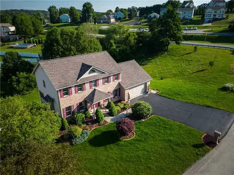 3 Hampshire Dr, Greensburg, PA 15601