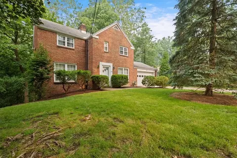 136 Riverview Ter, Pittsburgh, PA 15215