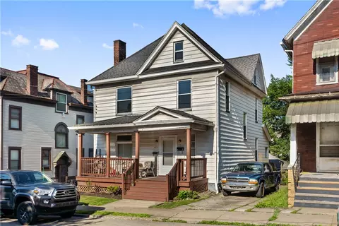 220 N Monroe St, Butler, PA 16001