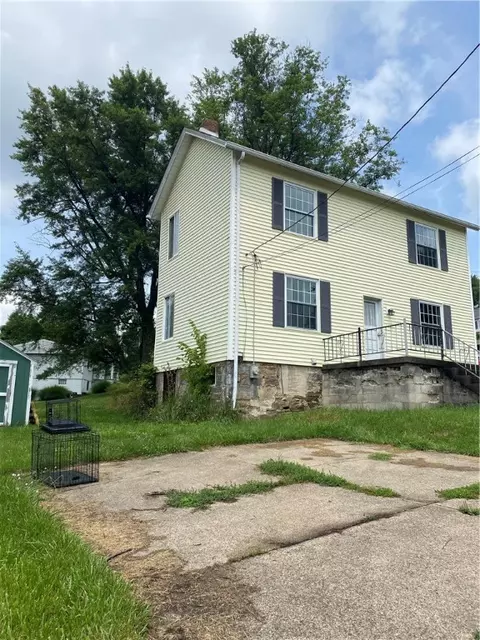2860 Harding St, Export, PA 15632 photo 2