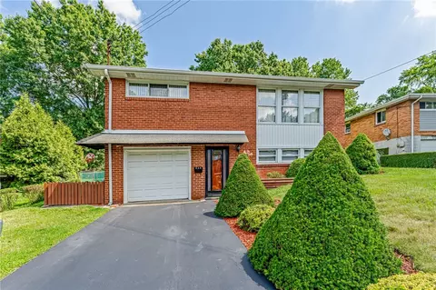 620 Pine Frost Dr, Monroeville, PA 15146