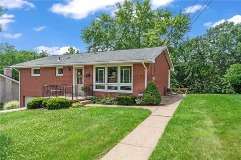 317 Christine Dr, Aliquippa, PA 15001