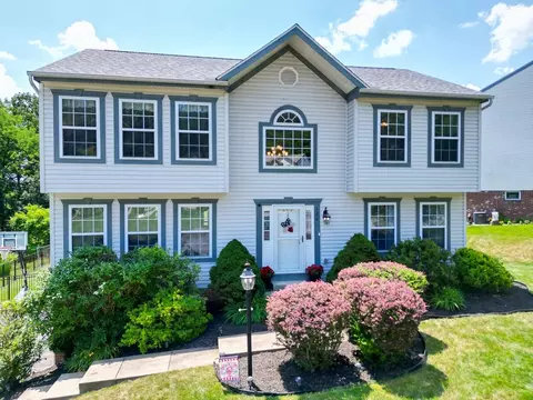 126 Walcott Dr, Gibsonia, PA 15044