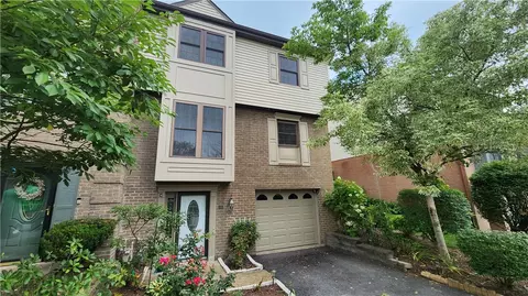 335 Nature Trail Ln, Murrysville, PA 15668