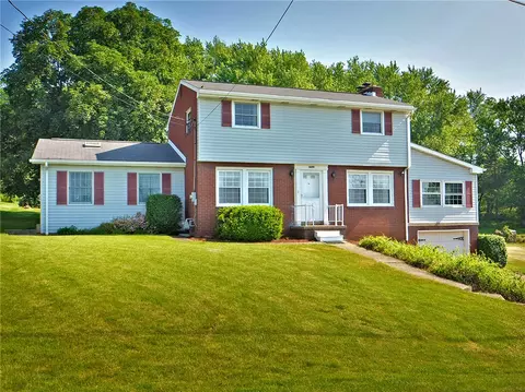 12291 Church Dr, North Huntingdon, PA 15642