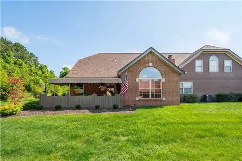 6358 Jefferson Pointe Cir, Clairton, PA 15025